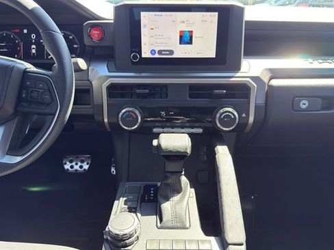 Used 2024 Toyota Tacoma TRD Sport AWD/4WD image 15