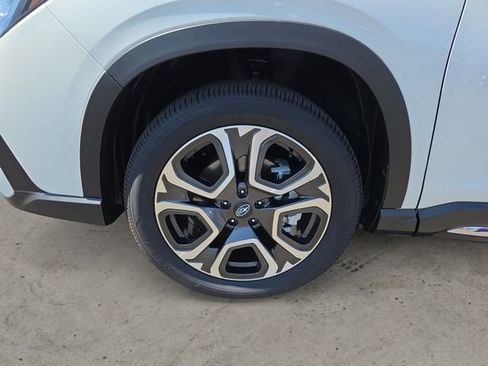 New 2026 Subaru Ascent Limited AWD/4WD image 9