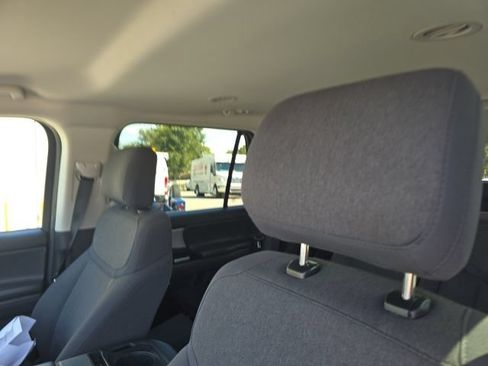 Used 2025 Ford Expedition Active RWD image 8