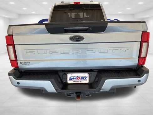 Used 2020 Ford F350 Lariat image 5