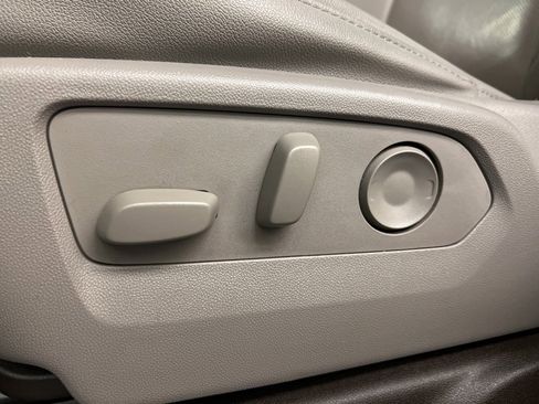 Used 2023 GMC Sierra 1500 SLT image 26