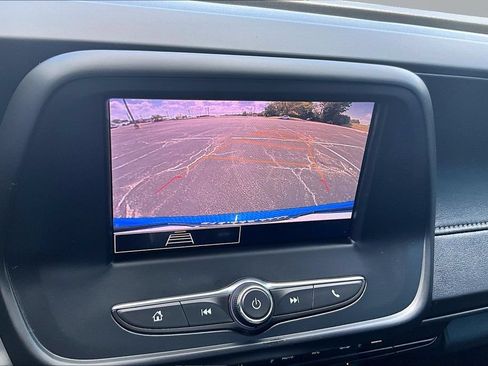 Used 2022 Chevrolet Camaro LT RWD image 21