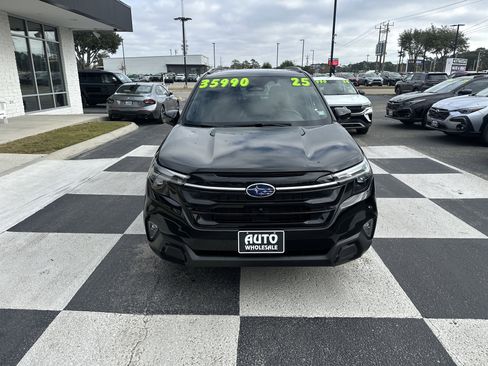 Used 2025 Subaru Forester Touring w/ Popular Package - Touring image 2