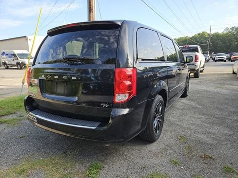 Used 2016 Dodge Grand Caravan R/T FWD image 7