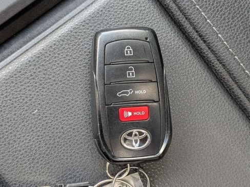 Used 2024 Toyota Grand Highlander AWD image 36