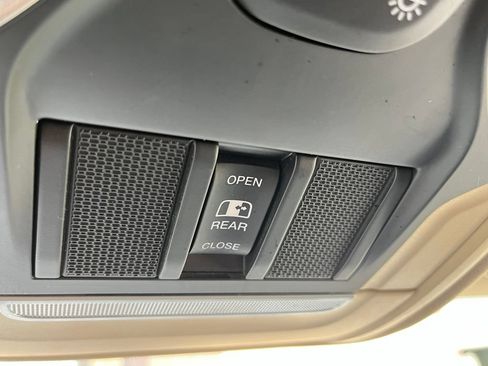 Used 2020 RAM 2500 Tradesman AWD/4WD image 27