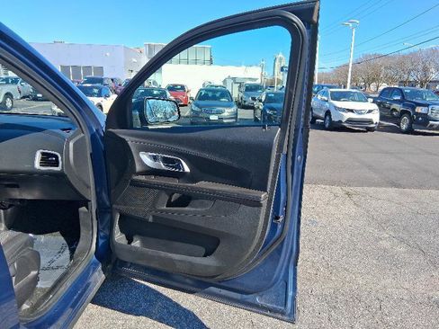 Used 2017 Chevrolet Equinox LT w/ Convenience Package image 17