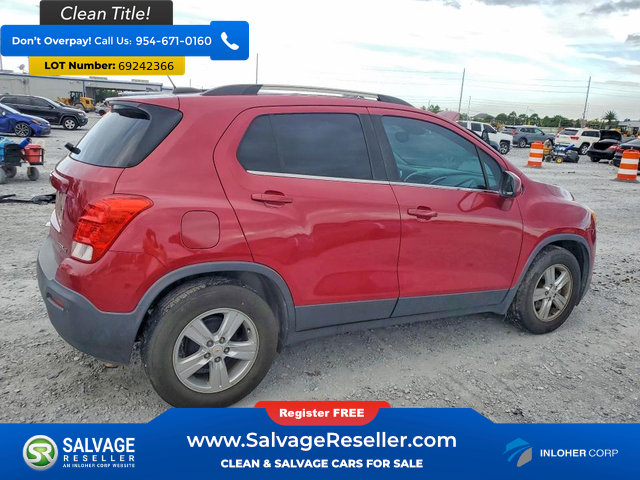 Used 2015 Chevrolet Trax LT w/ LT Sun and Sound Package FWD image 4