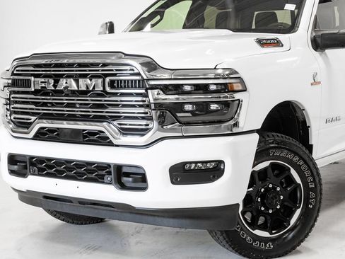 Used 2026 RAM 2500 Laramie AWD/4WD image 2