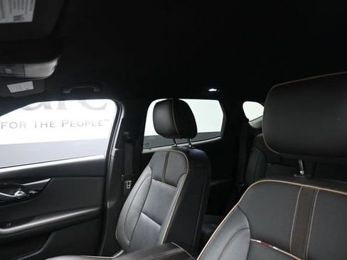 Used 2021 Chevrolet Blazer Premier FWD image 17