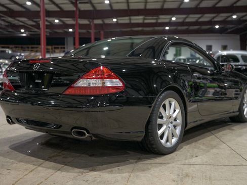 Used 2007 Mercedes-Benz SL 550 image 8