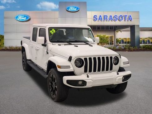 Used 2023 Jeep Gladiator Overland image 1