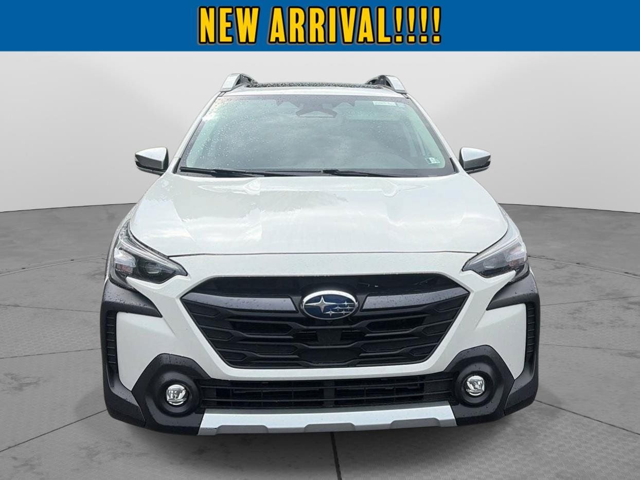 Used 2023 Subaru Outback Touring XT w/ Tech Package 2 AWD/4WD image 2