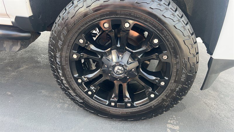 Used 2019 Chevrolet Silverado 2500 High Country w/ Duramax Plus Package AWD/4WD image 59