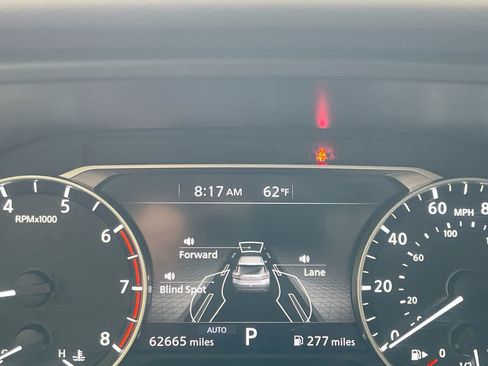 Used 2023 Nissan Rogue SV AWD/4WD image 15