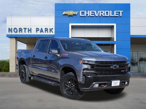 Used 2020 Chevrolet Silverado 1500 LT Trail Boss image 1