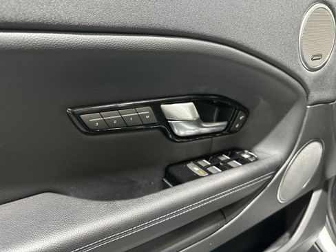 Used 2019 Land Rover Range Rover Evoque AWD/4WD image 38