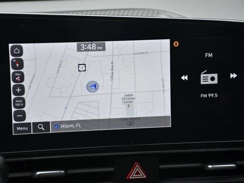Used 2023 Hyundai Elantra Limited FWD image 16