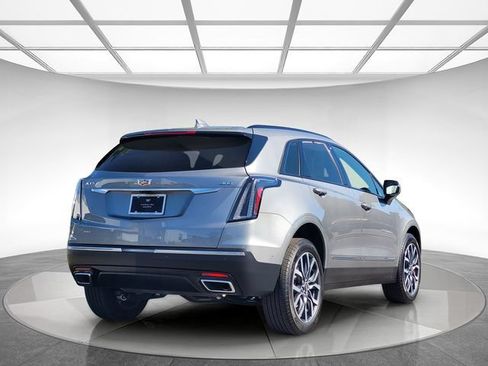 Used 2024 Cadillac XT5 Sportv w/ Technology Package AWD/4WD image 4