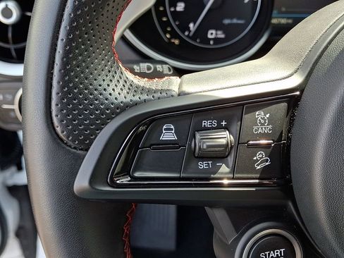 Used 2023 Alfa Romeo Stelvio Estrema AWD/4WD image 22