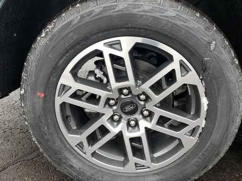 New 2026 Ford Expedition Active image 25