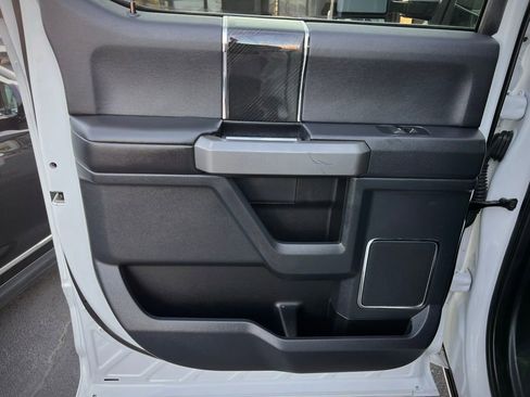 Used 2022 Ford F250 Platinum w/ FX4 Off-Road Package image 25