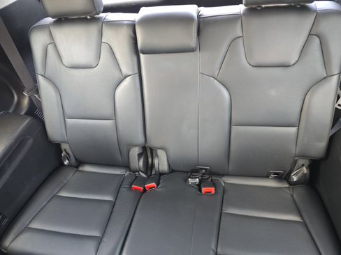 Certified 2025 Kia Telluride S image 18