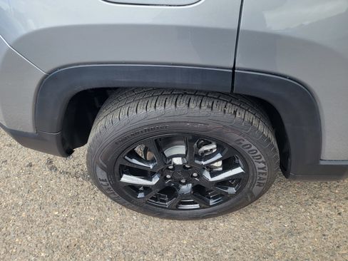 Used 2022 Jeep Compass Latitude AWD/4WD image 10