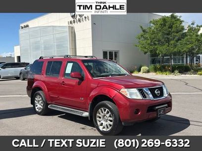 Used 2008 Nissan Pathfinder SE w/ Premium Pkg