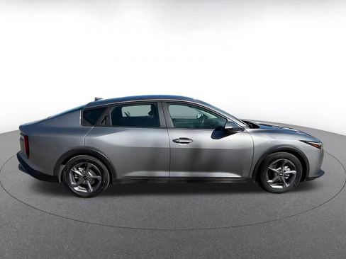 Used 2025 Kia K4 LXS image 16