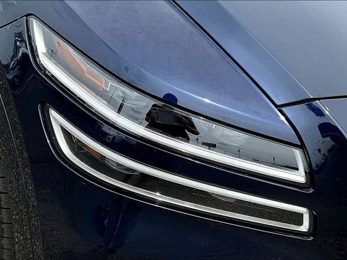 Used 2023 Genesis GV80 2.5T w/ Prestige Package image 29