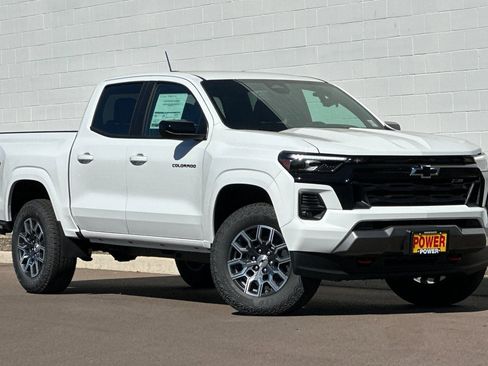 New 2026 Chevrolet Colorado Z71 image 2