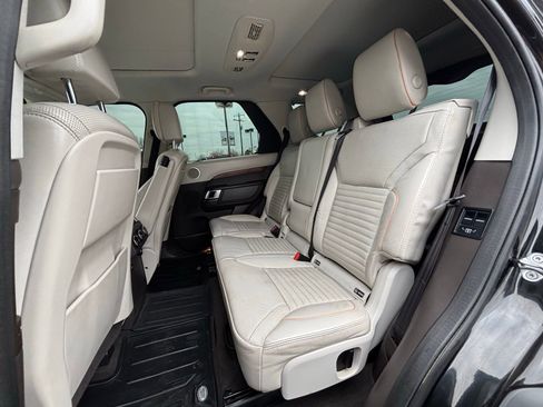 Used 2018 Land Rover Discovery HSE Luxury AWD/4WD image 20