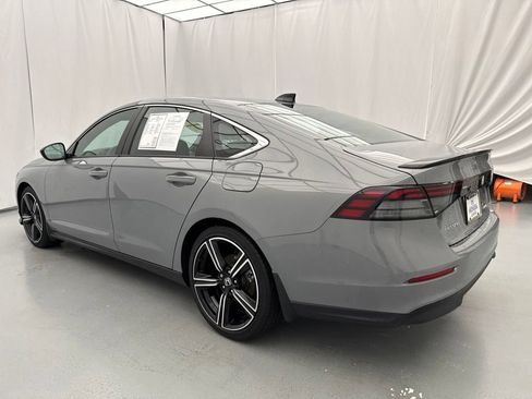 Used 2025 Honda Accord Sport image 5