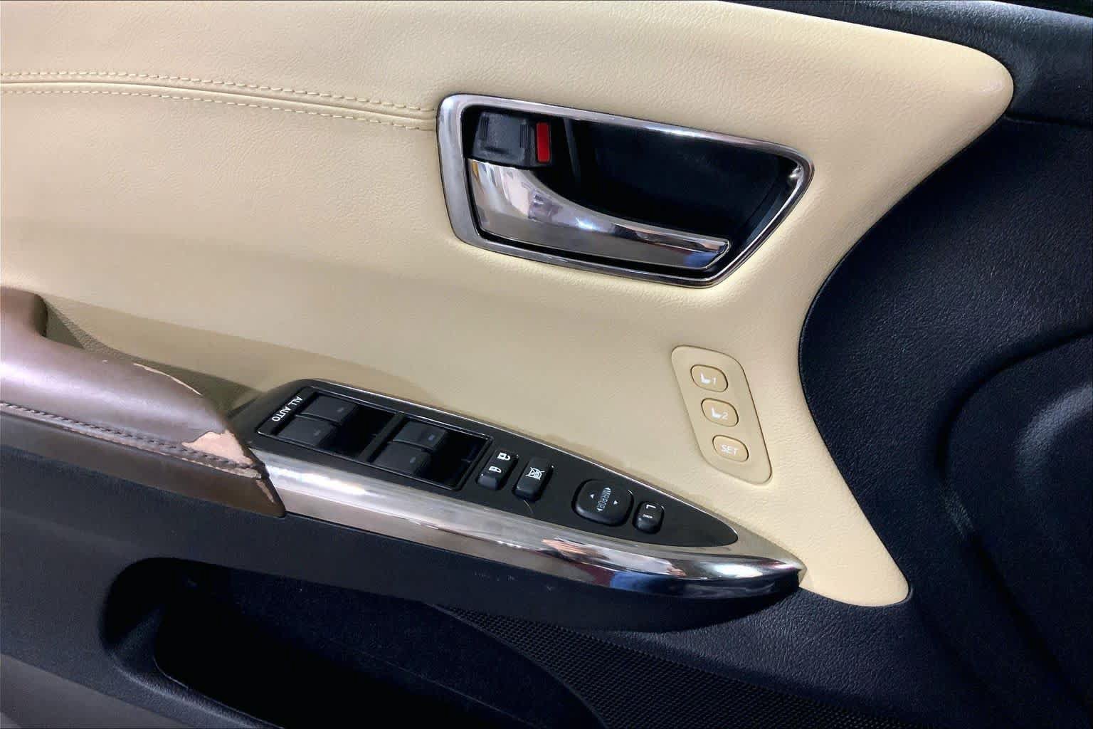 Used 2015 Toyota Avalon XLE Touring FWD image 67