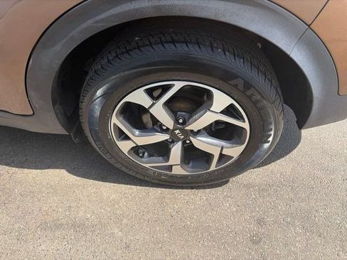 Used 2020 Kia Sportage LX FWD image 41