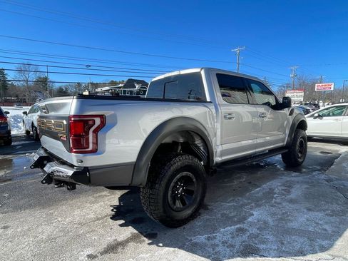 Used 2018 Ford F150 Raptor w/ Equipment Group 802A Luxury image 4