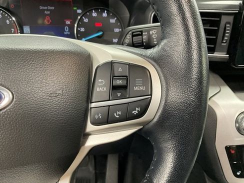 Used 2022 Ford Explorer XLT w/ Equipment Group 202A image 23