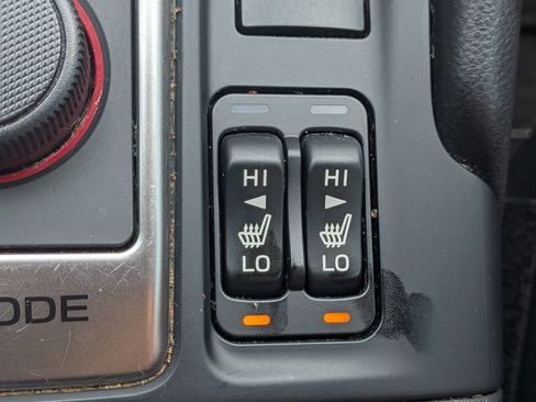 Used 2023 Subaru Forester Premium AWD/4WD image 23