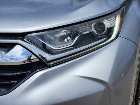 Used 2018 Honda CR-V LX image 7
