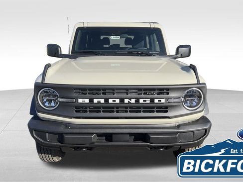 New 2025 Ford Bronco 2-Door image 2
