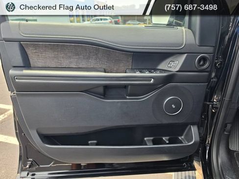 Used 2020 Ford Expedition Limited w/ Equipment Group 301A AWD/4WD image 20