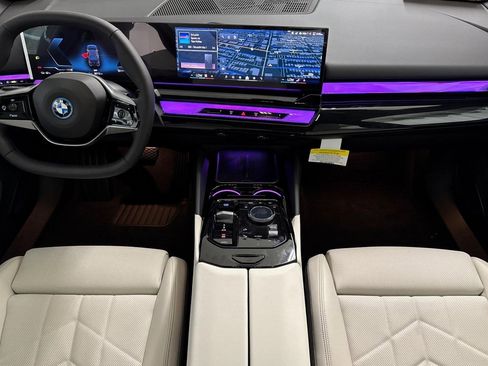 Used 2026 BMW i5 eDrive40 w/ Convenience Package RWD image 15