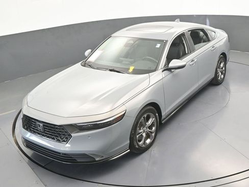 Used 2023 Honda Accord EX-L image 49