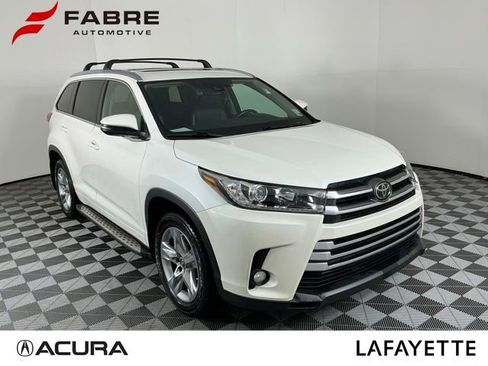 Used 2017 Toyota Highlander Limited FWD image 1
