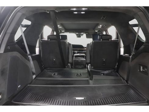 Used 2023 Cadillac Escalade Sport Platinum w/ LPO, ONYX Package AWD/4WD image 32