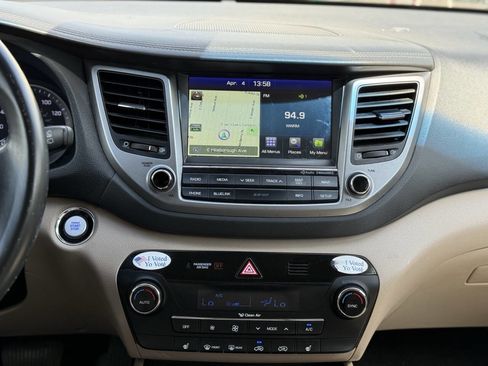 Used 2016 Hyundai Tucson Limited image 17