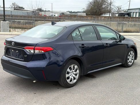 Used 2024 Toyota Corolla LE image 6