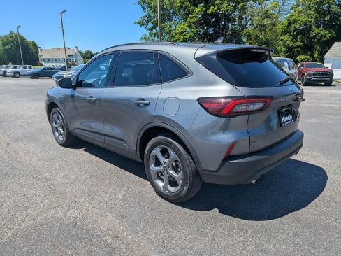 Used 2025 Ford Escape ST-Line Select AWD/4WD image 6