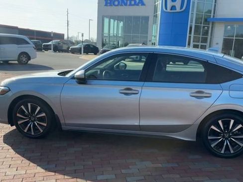 Certified 2024 Honda Civic EX-L image 8